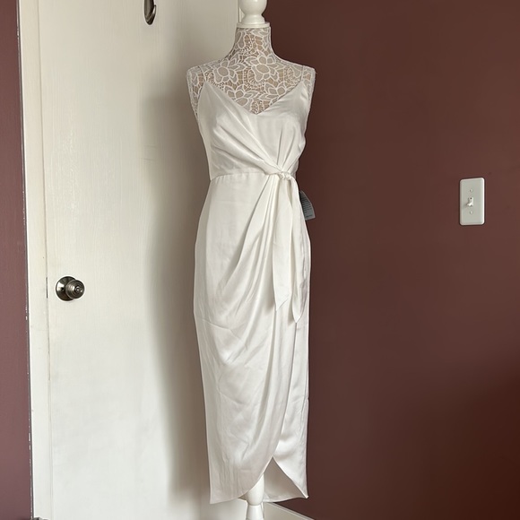 NWT - SHONA JOY Luxe Tie Front Cocktail Dress in IVORY - Picture 3 of 12